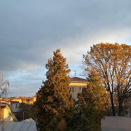 Fontush Boutique Hotel Ивано-Франковск Экстерьер фото