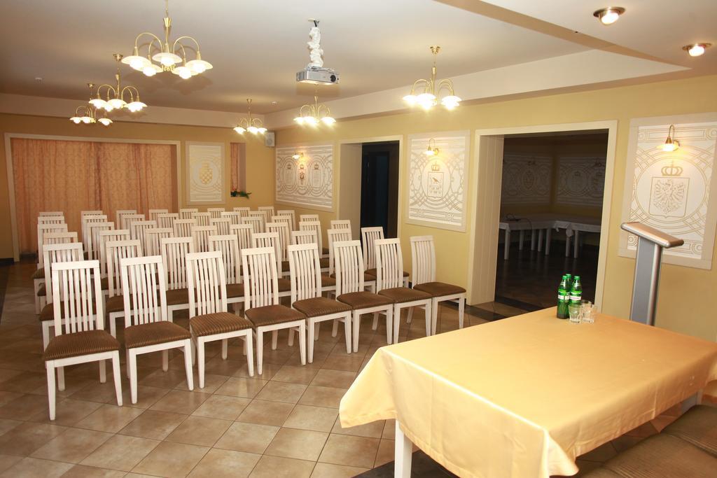 Fontush Boutique Hotel Ивано-Франковск Экстерьер фото