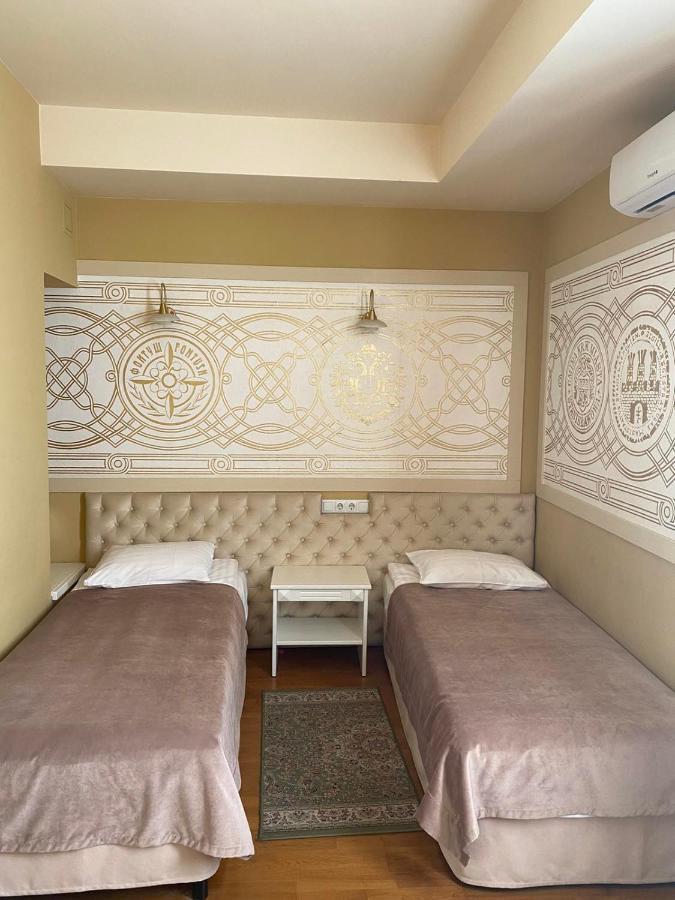 Fontush Boutique Hotel Ивано-Франковск Экстерьер фото