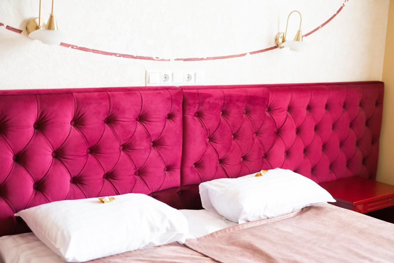 Fontush Boutique Hotel Ивано-Франковск Экстерьер фото